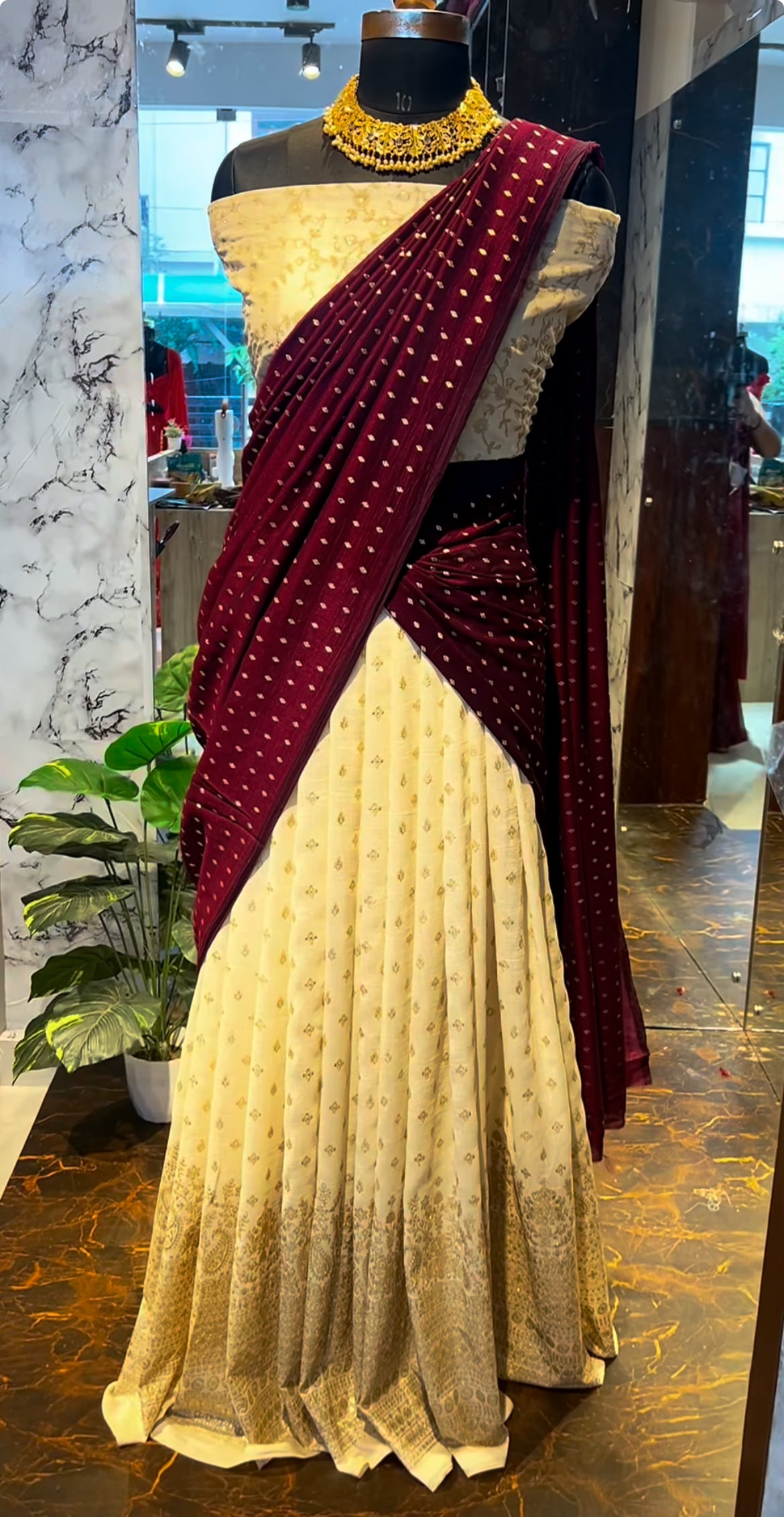 Trendy Dhavani